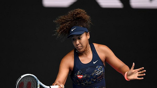 Osaka beats Serena Williams in Australian Open Semi Final