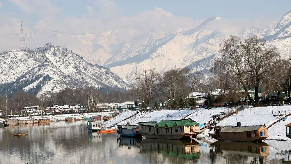 20-member delegation of foreign diplomats begins 2-day visit to J&K