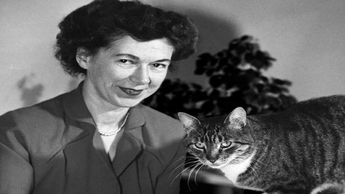 Beverly Cleary (Photo Courtesy: Twitter/ @BNBuzz)