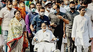 Poll Notes: Mamata Banerjee as hostage?