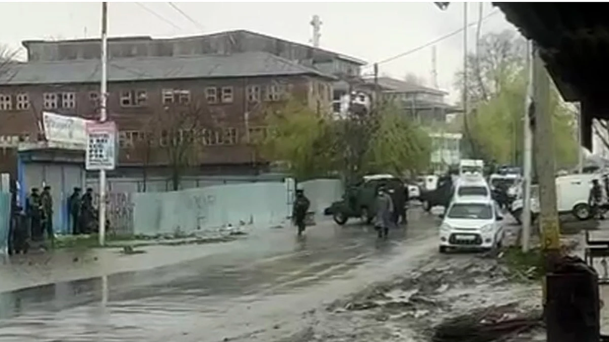 Municipal councillor, personal security guard shot dead by militants in J&K’s Sopore