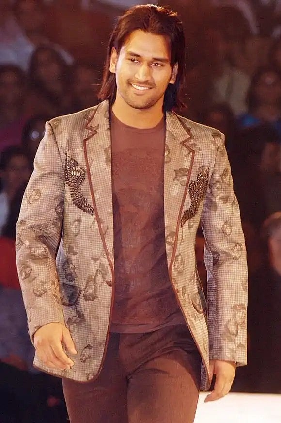 Dhoni’s monk look sends social media in a frenzy