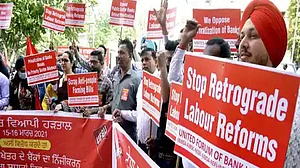 Now, PSU general insurance and life insurance employees to strike against privatisation