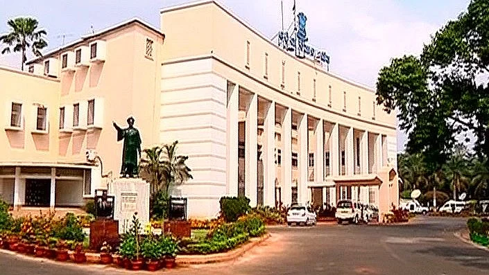 Odisha Assembly passes resolution to include non-violence in the Preamble of the Constitution