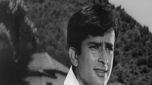 Shabana Azmi remembers Shashi Kapoor on his birthday