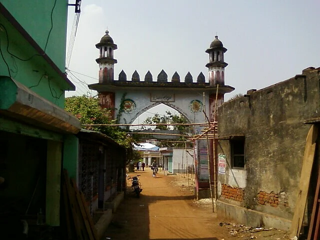 West Bengal polls: Notes from Furfura Sharif and village by-lanes