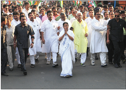 In Bengal, the illusion of ‘Asol Paroborton’ but all that changes are people in power