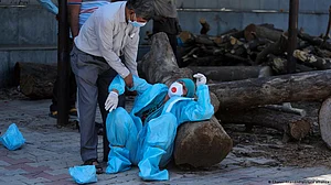 India records highest COVID deaths of 3,689 in 24 hrs, 3.92L cases