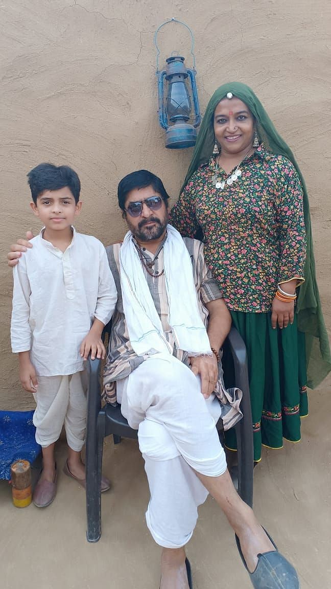 ‘Dada Lakhmi’: A poet gets a due, an actor proves it was long overdue!