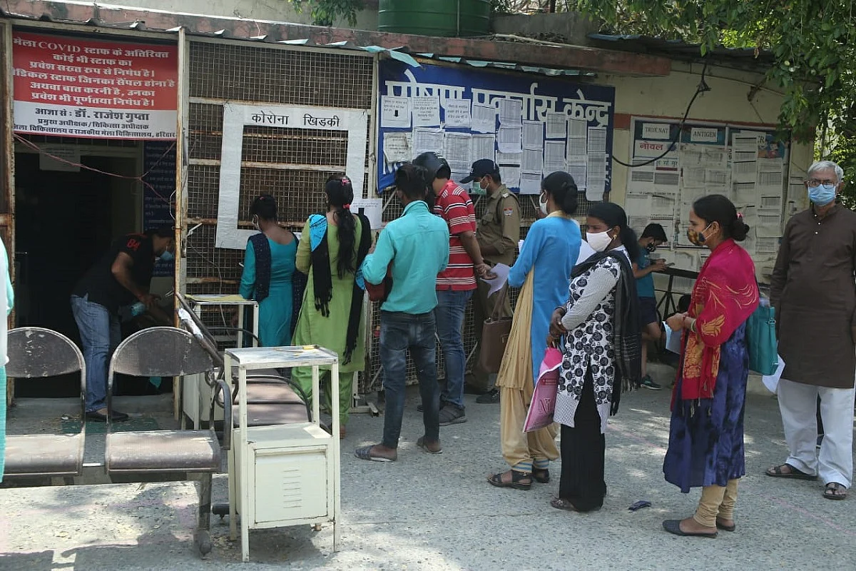 Ground reality belies UP govt’s claim of sufficient beds, drugs for COVID patients; crematoriums overwhelmed