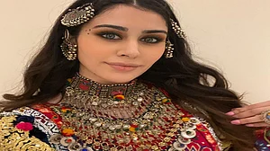 Actress Warina Hussain