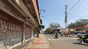 Lockdown in parts of 4 districts of Madhya Pradesh in the wake of COVID-19 surge