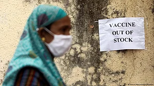 Severe shortage of COVID vaccines in Gujarat; people fail to get jab even after queuing up for over 12 hours
