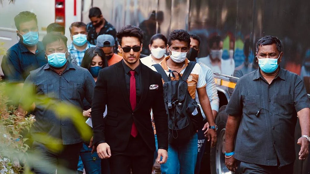 Sajid Nadiadwala’s Heropanti 2 wraps its first schedule; Tiger Shroff’s leaked image from set goes viral  