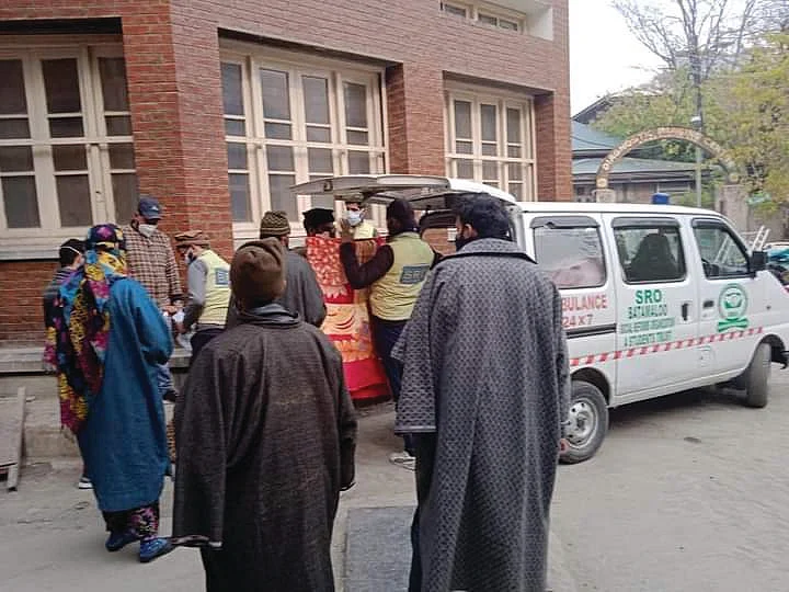 Kashmir pays for hosting tourists in the valley