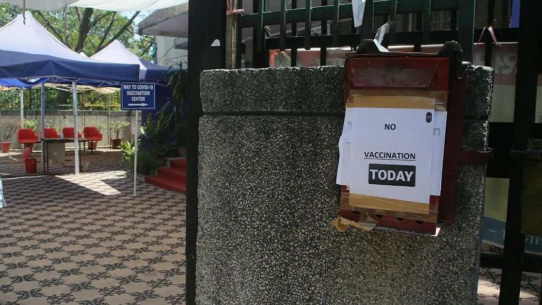 Only PM's photo on vax certificate, responsibility on states: Priyanka slams govt over vaccine shortage