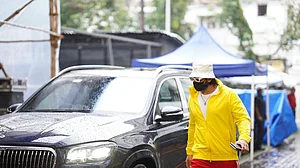 Ranveer Singh returns to the sets!