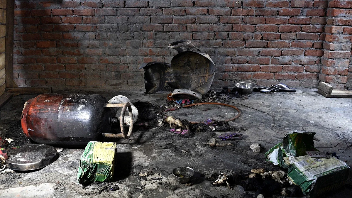 Eight killed in gas cylinder explosion in Uttar Pradesh