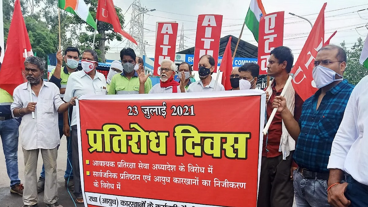 Lakhs of workers of ordnance factories observe nationwide protest against Centre’s corporatization move