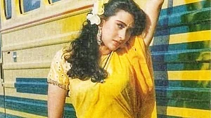 Karisma Kapoor expresses gratitude for 30 years in Bollywood with a flashback video