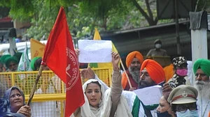 Farmers stage protests at Jantar Mantar, assert they will not leave Delhi till three farm laws are repealed