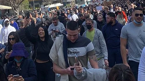 Protests in Sydney against lockdown