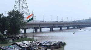 Water level in Yamuna reaches close to danger mark: Delhi govt