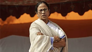 Calcutta High Court admits Mamata's plea against Suvendu's election, asks EC to preserve all records