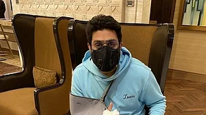 Abhishek is all 'patched-up' post 'freak' accident, resumes work