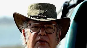 Tribute: Buddhadeb Guha, the iconic writer who was a trained singer and good painter too