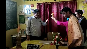 'Pervert' Karnataka headmaster thrashed for sending lewd messages to nurse