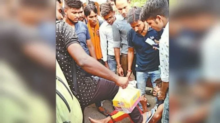 The mob beat dragged and beat Sahil