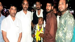Social media posts by 3 friends reunite missing 60-yr-old man from Ajmer with family