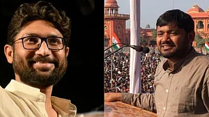 To infuse young blood Congress to induct Kanhaiya Kumar & Jignesh Mevani; uneasy calm in Left camp