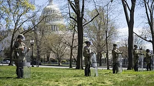 Fence surrounding Capitol to return before pro-Trump rally