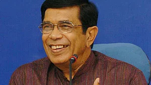 Oscar Fernandes (File photo)