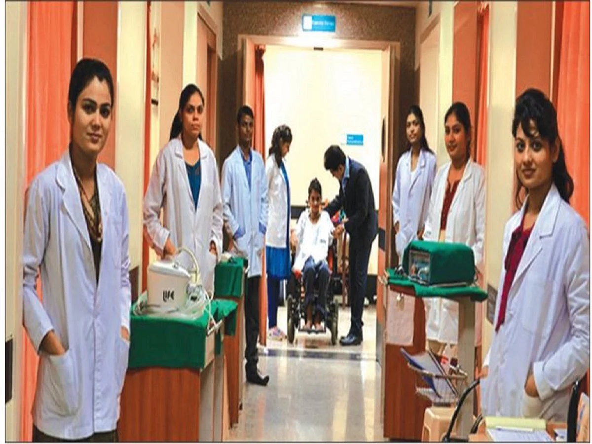 Public Health: Corporate hospitals pushed house physicians out but failed to replace them 