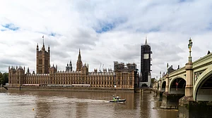UK set to spend $16bn for repairing Parliament House, but won't replace it