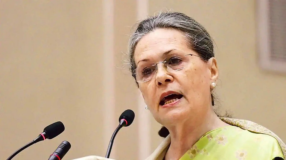 Epidemic of hate raging among us, dissent being ruthlessly stifled; we can't let this go on: Sonia Gandhi