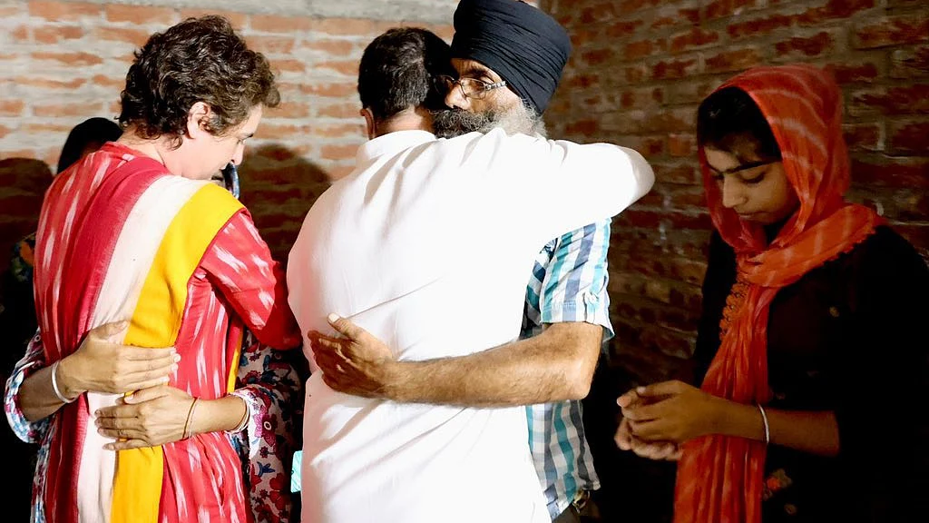 Rahul, Priyanka meet kin of farmers killed in Lakhimpur Kheri violence