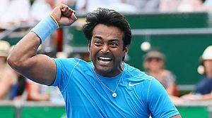 Leander Paes, Nafisa Ali join Trinamool Congress