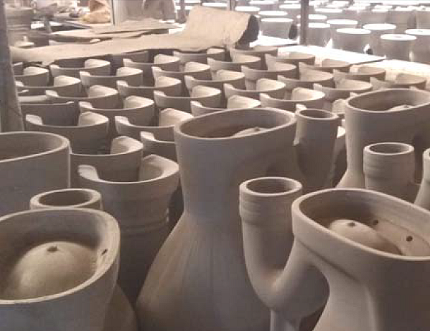 Despite fatal silicosis, Gujarat ceramic hub 'evades' health insurance, minimum wage