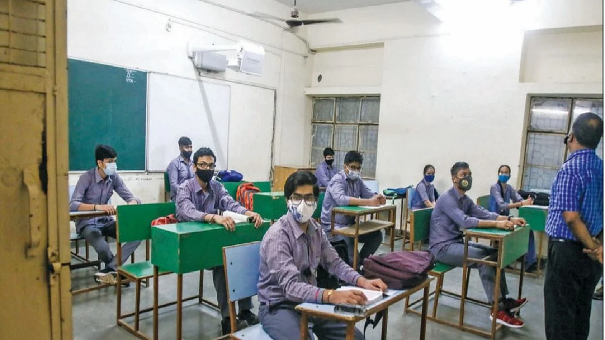 No school till vaccinated, rule students & parents