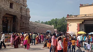 Devotees throng Himachal temples as Navratri begins