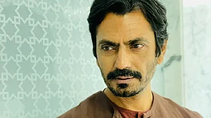Nawazuddin Siddiqui gets Excellence in Cinema Award in Dubai