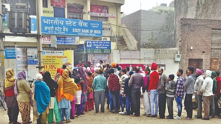 Recalling horrors of Demonetisation: An 'invention' that ended in disaster