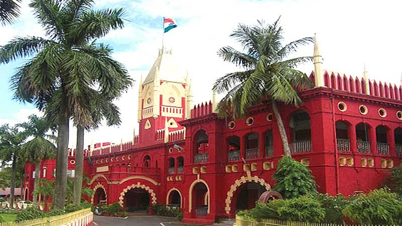 Orissa HC allows sale, use of green crackers