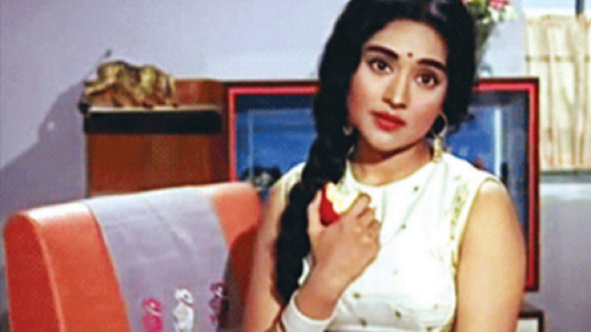 Bollywood Baatein: Shouldn't there be laws against speaking ill of dead icons?