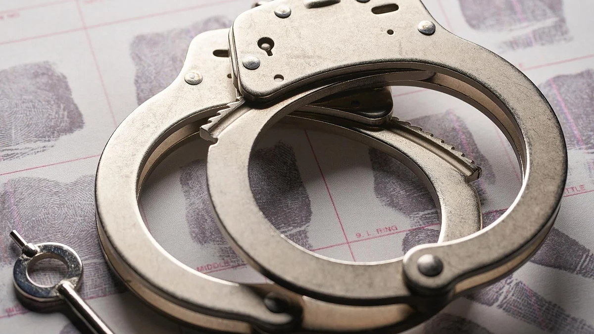 3 held with 60 kg 'charas' worth Rs 120 Cr in UP