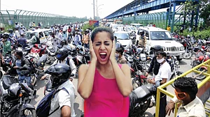 Delhi's noise pollution as bad as its air but police turn a deaf ear to cars honking